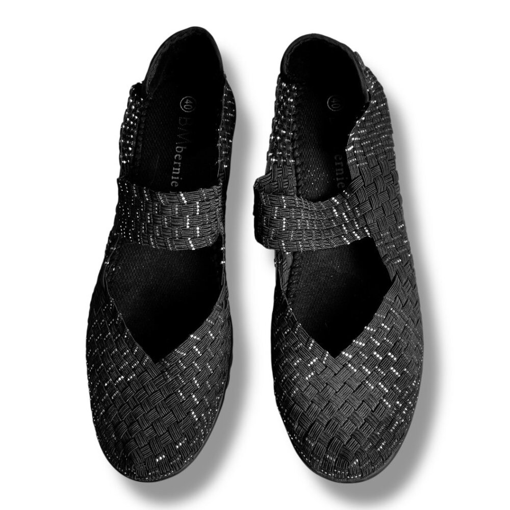 bernie mev. Lulia black & silver slip-on wedge closed toe sandal size 8.5